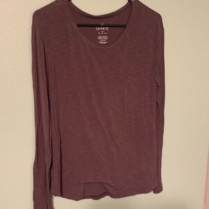 American Eagle Outfitters Long Sleeve Tee